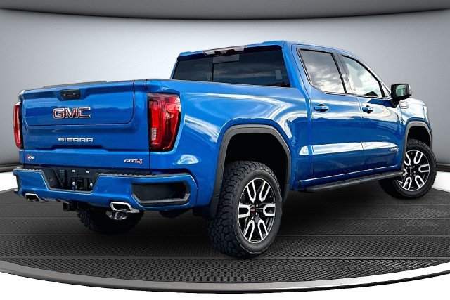 Used 2023 GMC Sierra 1500 AT4 w/ AT4 Premium Package AWD/4WD image 6