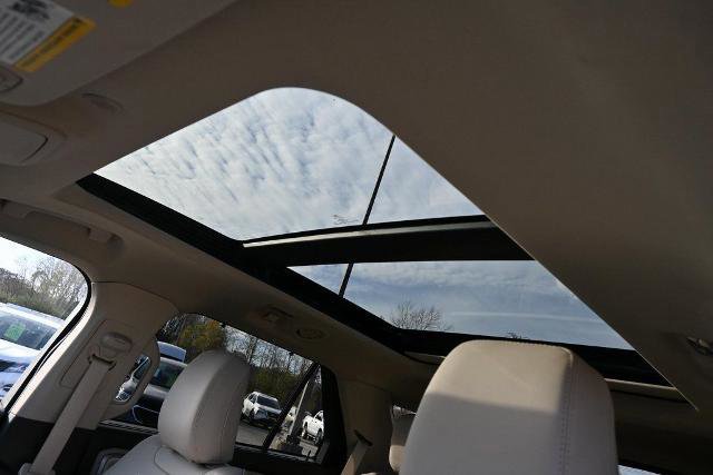 Certified 2022 Ford Explorer Platinum w/ Equipment Group 601A image 20