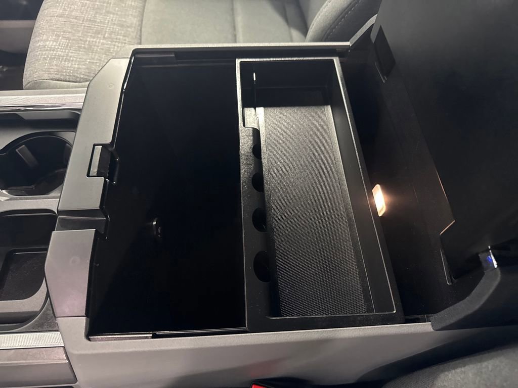 Certified 2025 Ford F350 XLT AWD/4WD image 30