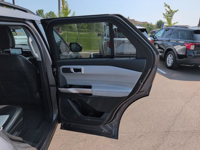 Certified 2023 Ford Explorer XLT w/ Equipment Group 202A AWD/4WD image 16