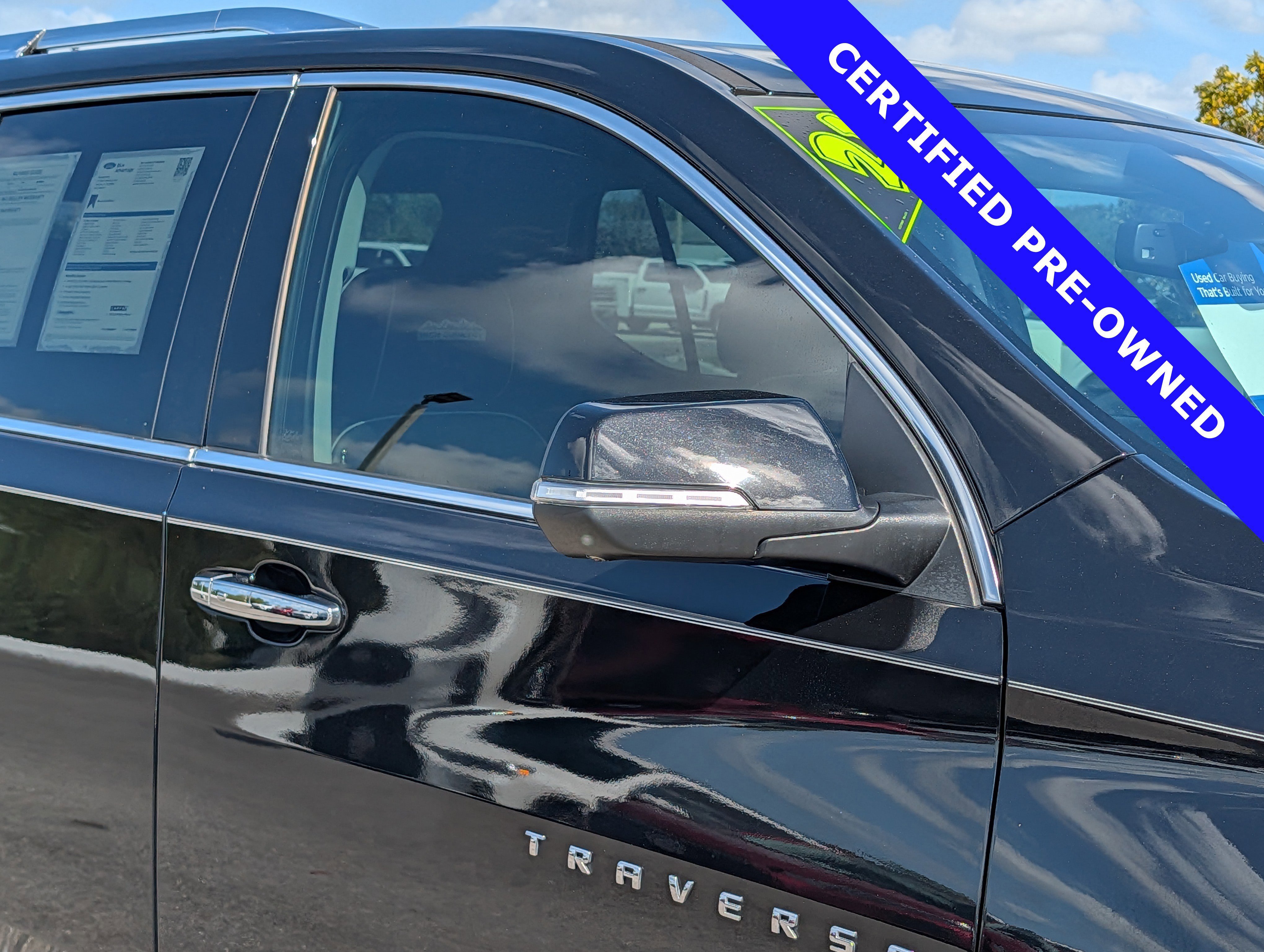 Used 2021 Chevrolet Traverse High Country image 11