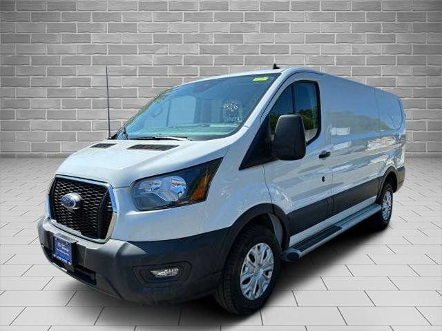 Certified 2025 Ford Transit 250 Low Roof w/ Exterior Upgrade Package RWD image 7