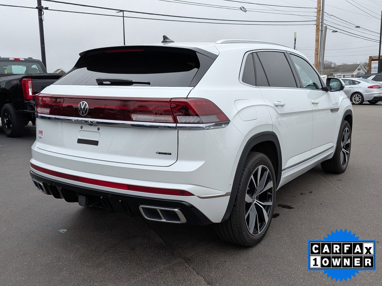 Used 2025 Volkswagen Atlas Cross Sport SEL Premium R-Line AWD/4WD image 4