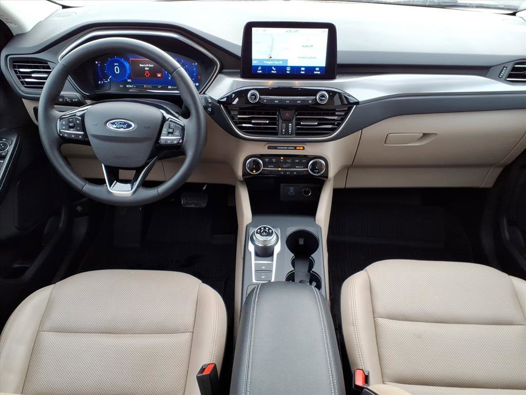 Certified 2022 Ford Escape Titanium w/ Class II Trailer Tow Package image 20