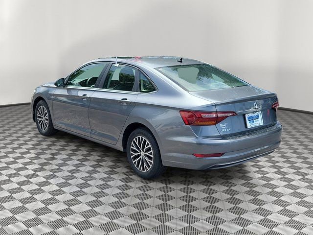 Used 2019 Volkswagen Jetta SE w/ Cold Weather Package FWD image 4