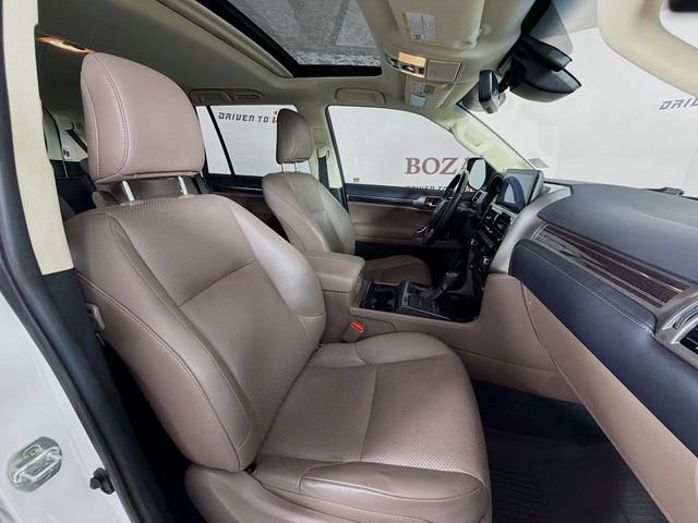 Used 2023 Lexus GX 460 Luxury w/ Sport Design Package AWD/4WD image 34