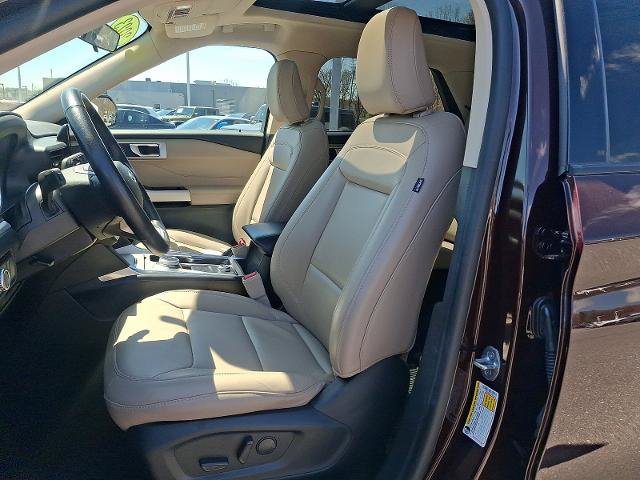 Certified 2023 Ford Explorer XLT w/ Equipment Group 202A AWD/4WD image 14