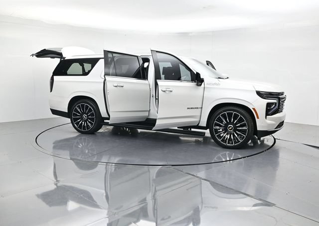 Used 2025 Chevrolet Suburban High Country AWD/4WD image 54
