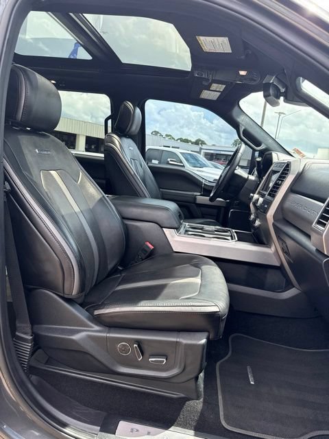 Certified 2019 Ford F350 Platinum w/ Platinum Ultimate Package AWD/4WD image 20