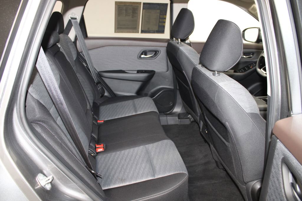 Used 2021 Nissan Rogue SV FWD image 28