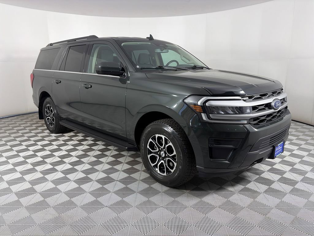Certified 2022 Ford Expedition Max XLT image 6