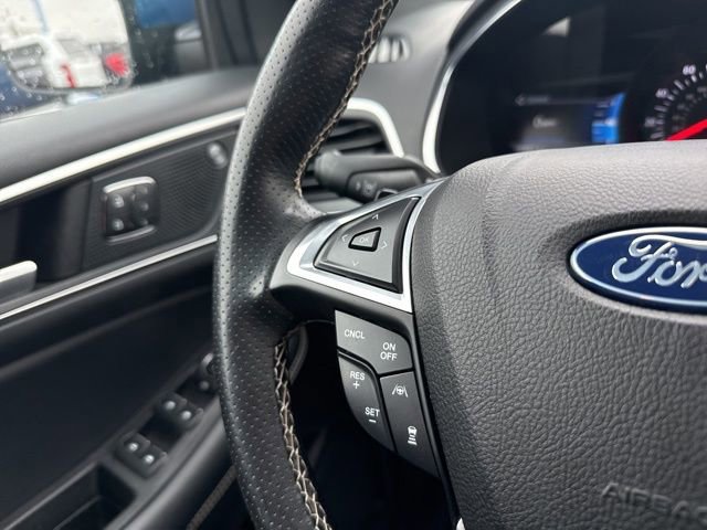 Certified 2021 Ford Edge ST image 32