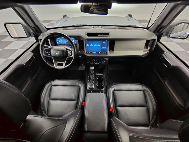 Certified 2025 Ford Bronco Outer Banks AWD/4WD image 2