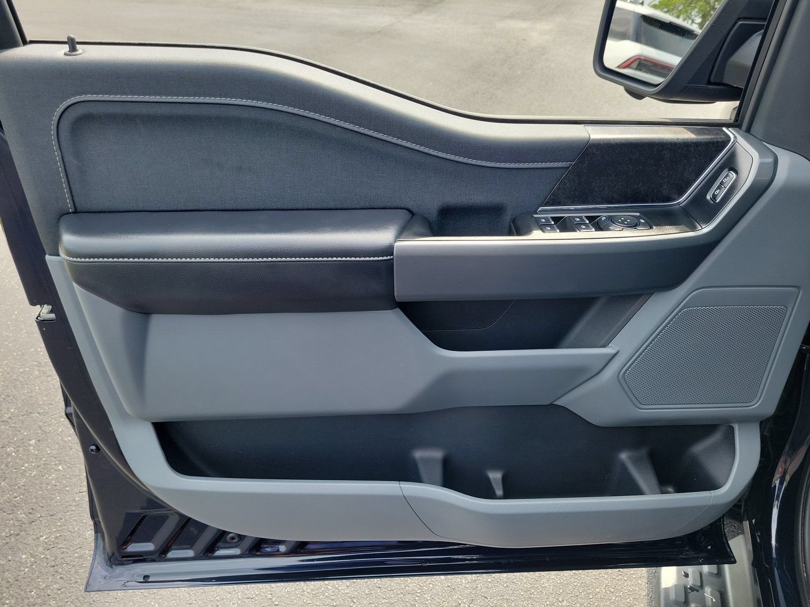 Certified 2025 Ford F150 Lightning XLT AWD/4WD image 14