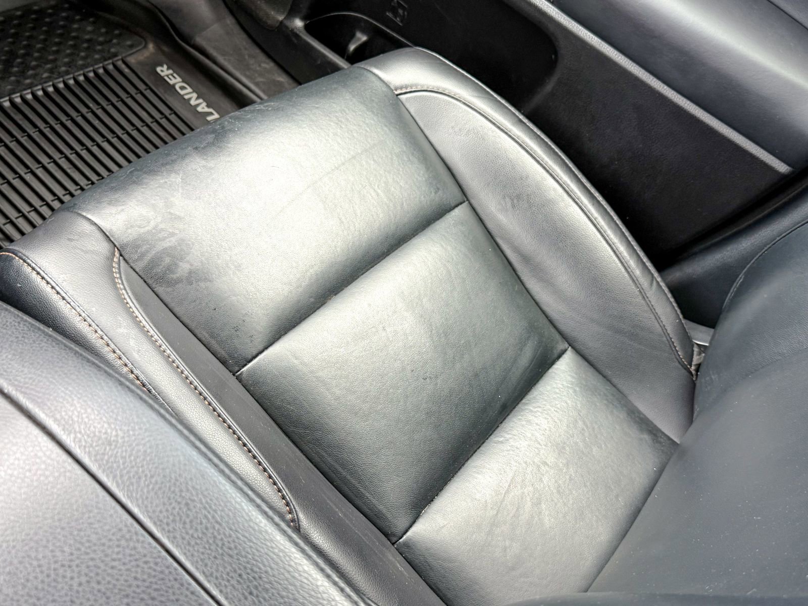 Used 2019 Toyota Highlander XLE AWD/4WD image 36