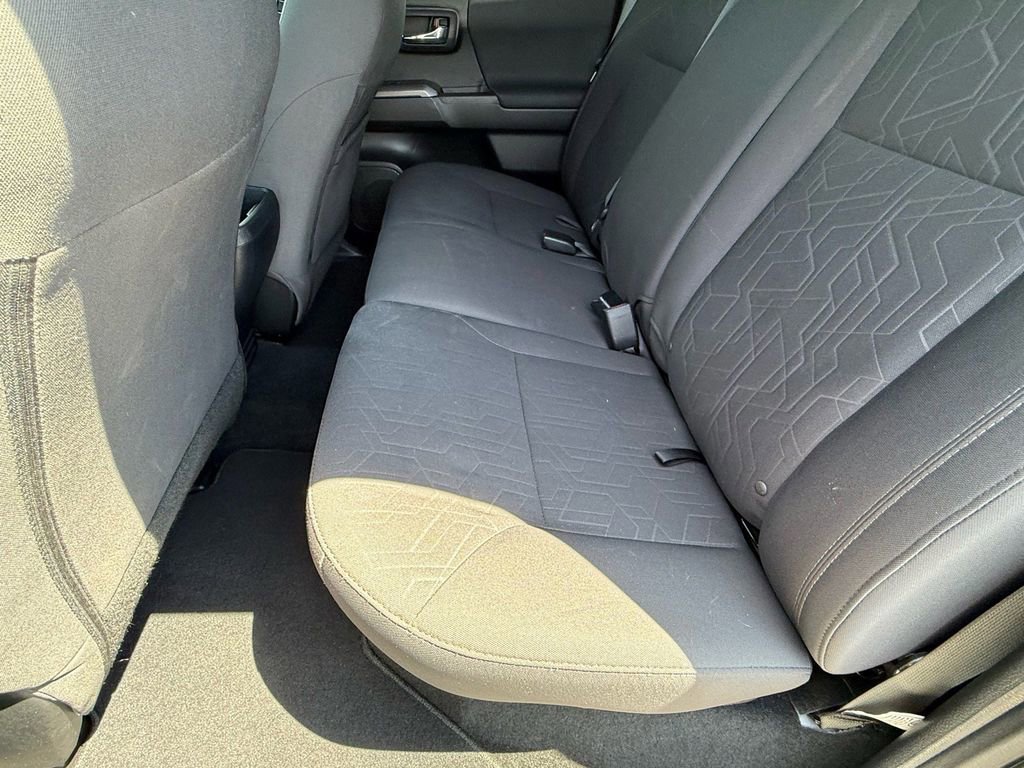 Used 2019 Toyota Tacoma TRD Off-Road RWD image 13