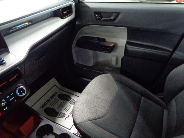 Certified 2024 Ford Maverick XLT w/ XLT Luxury Package AWD/4WD image 19