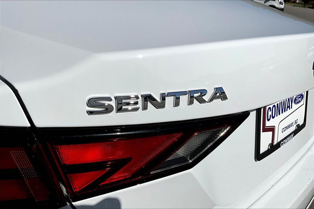 Used 2025 Nissan Sentra SV FWD image 26