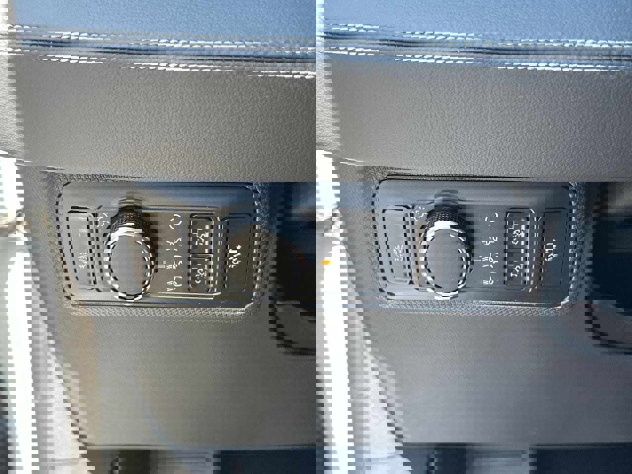 Certified 2022 Ford Mustang Mach-E Select w/ Comfort/Technology Package RWD image 35