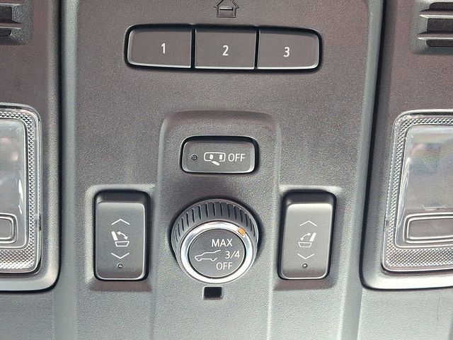 Used 2024 Chevrolet Tahoe Z71 w/ Z71 Off-Road Package image 30