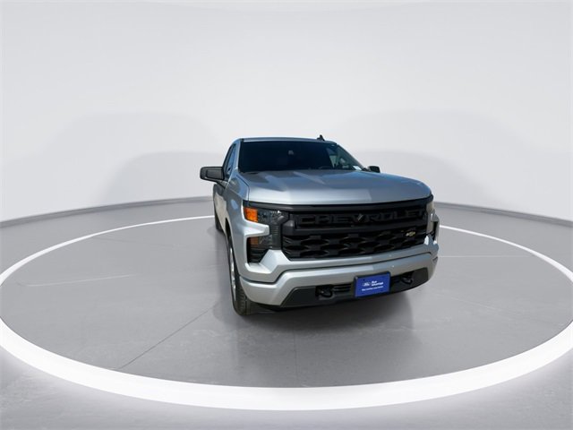 Used 2022 Chevrolet Silverado 1500 Custom image 3