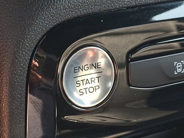 Certified 2024 Ford Escape ST-Line w/ Tech Pack #1 FWD image 22