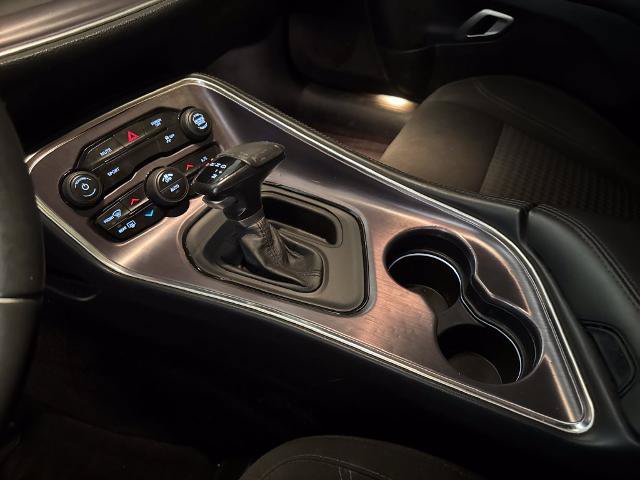 Used 2018 Dodge Challenger SXT RWD image 27