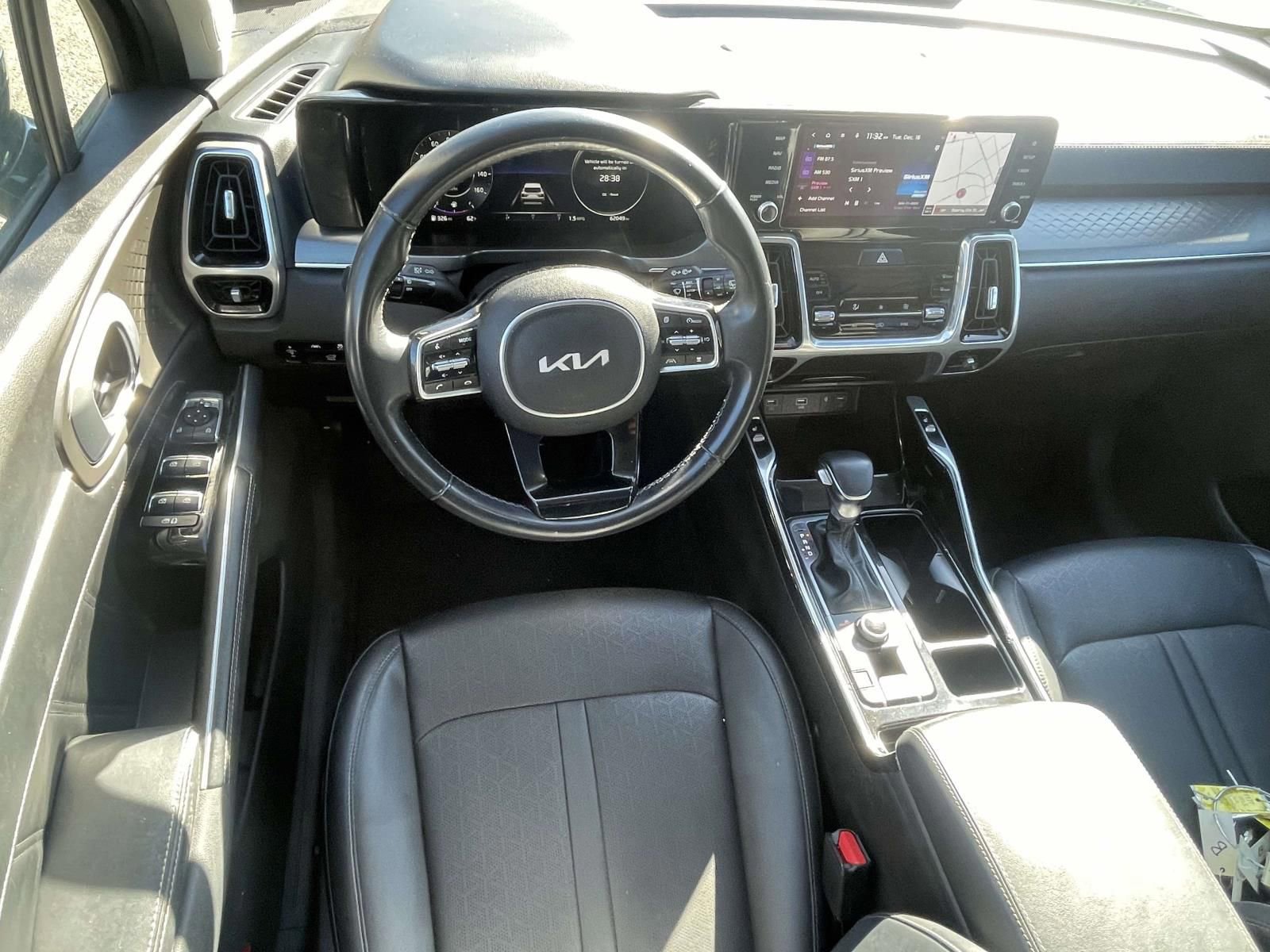 Used 2023 Kia Sorento SX image 13