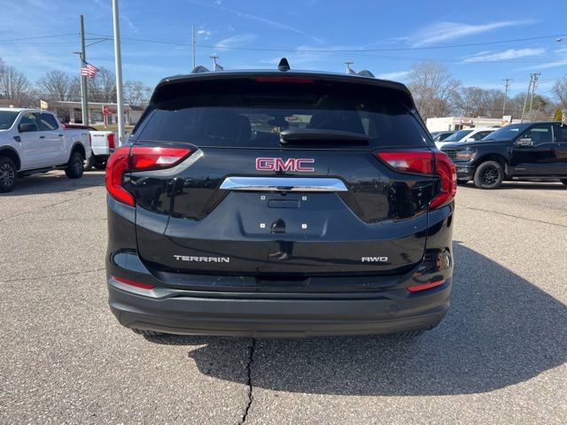 Used 2020 GMC Terrain SLE w/ Driver Convenience Package image 5