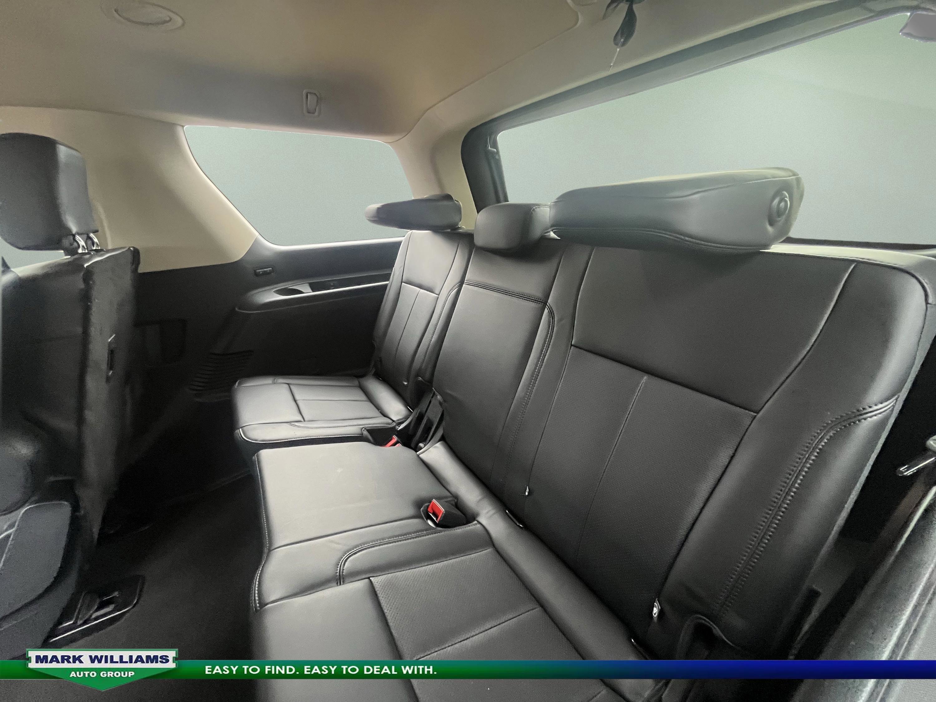 Certified 2024 Ford Expedition XLT image 32