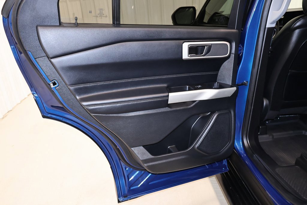 Certified 2020 Ford Explorer XLT w/ Equipment Group 202A image 18