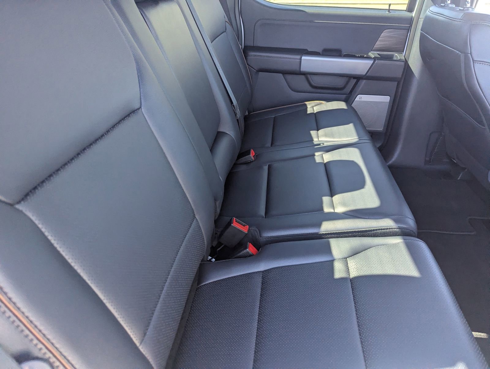 Certified 2025 Ford F150 Lariat w/ Equipment Group 501A Mid image 13