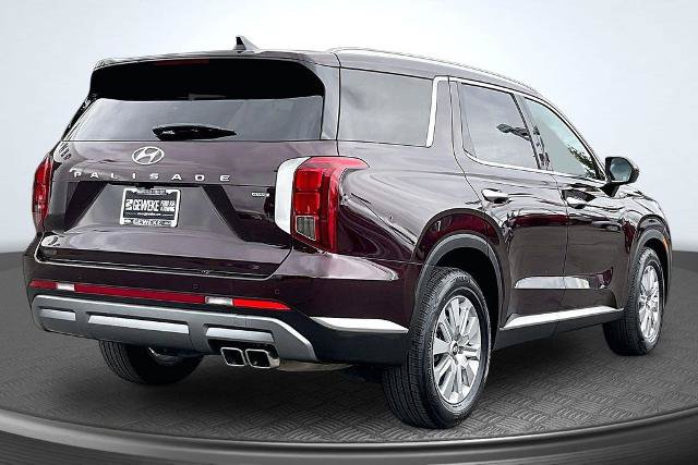 Used 2025 Hyundai Palisade SEL AWD/4WD image 2