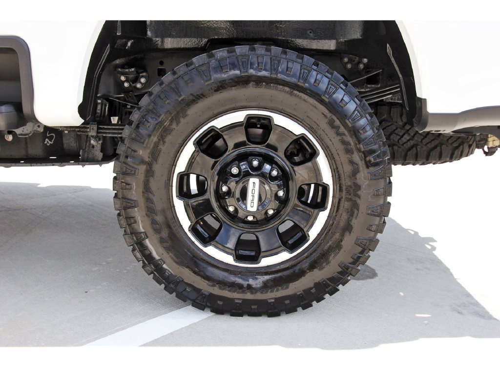 Certified 2026 Ford F250 Lariat w/ Tremor Off-Road Package AWD/4WD image 38