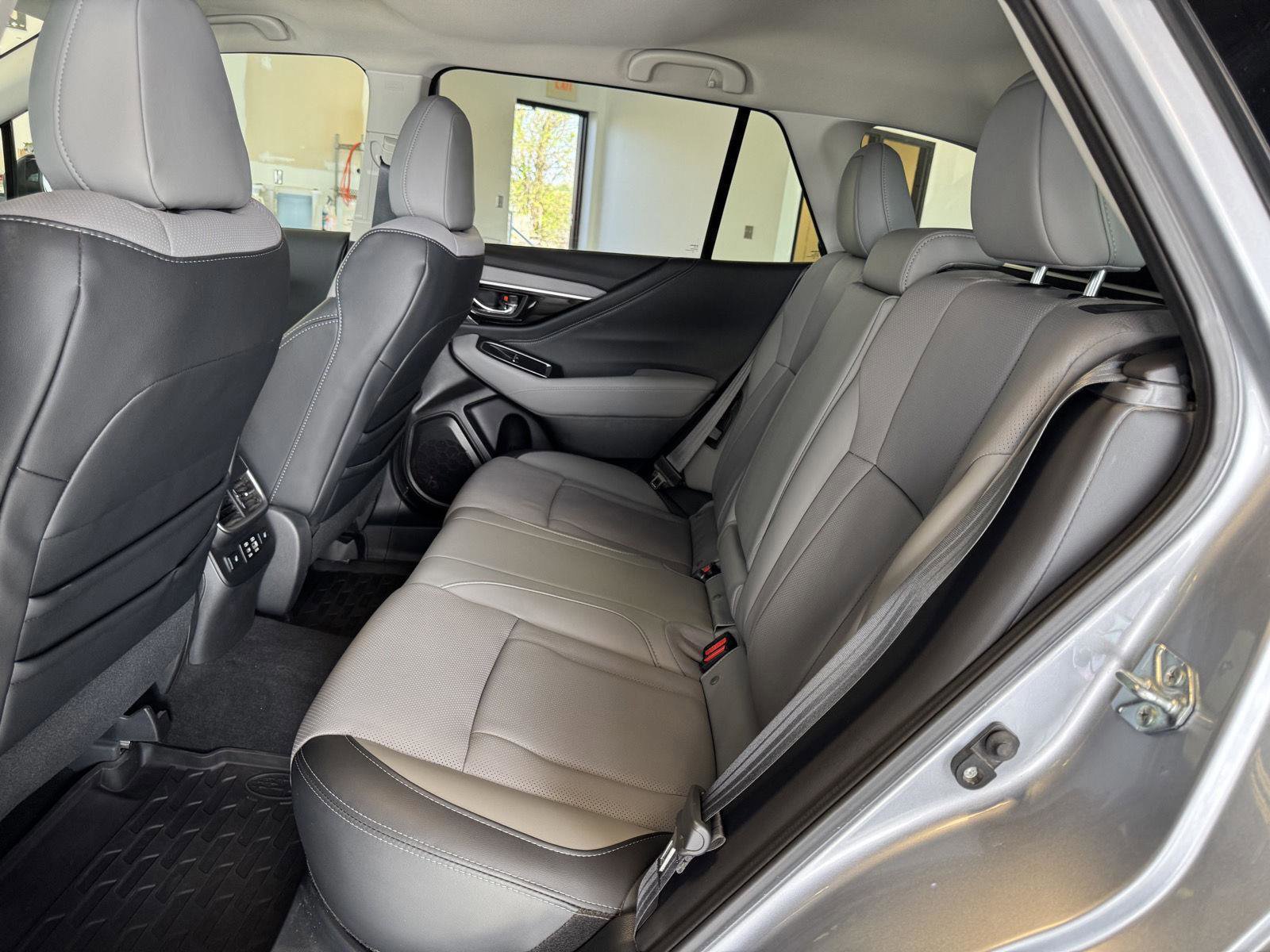 Used 2025 Subaru Outback Limited AWD/4WD image 24