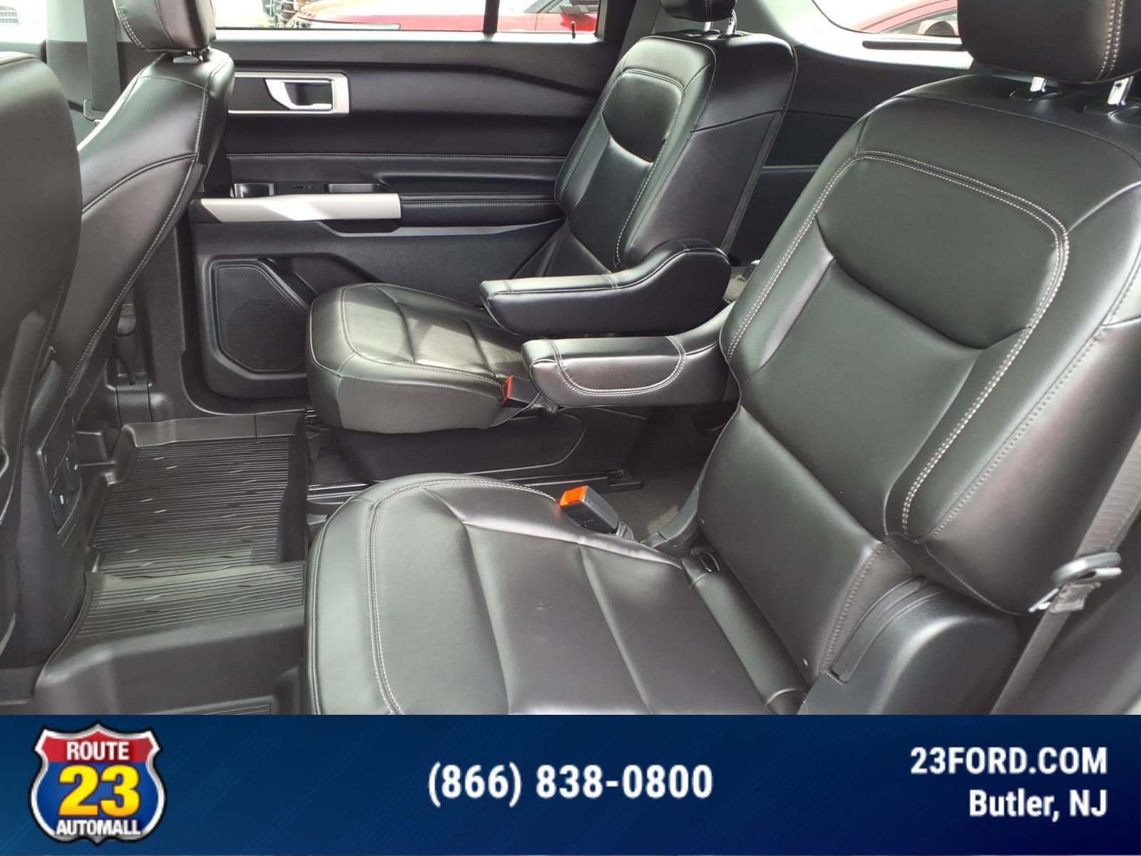 Certified 2022 Ford Explorer XLT w/ Equipment Group 202A AWD/4WD image 24