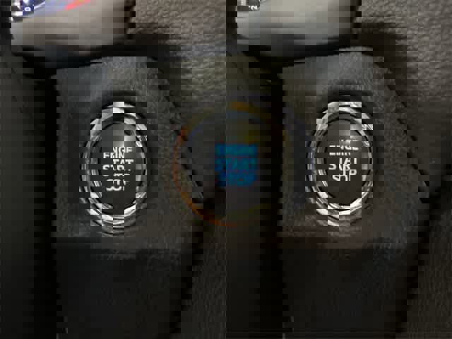 Used 2022 Toyota RAV4 XLE w/ Convenience Package image 15