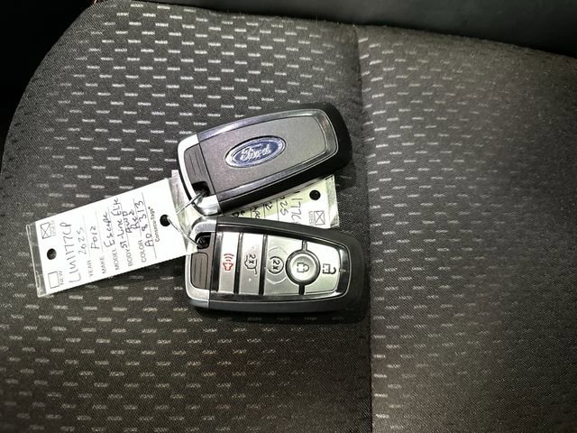 Certified 2025 Ford Escape ST-Line Elite image 30