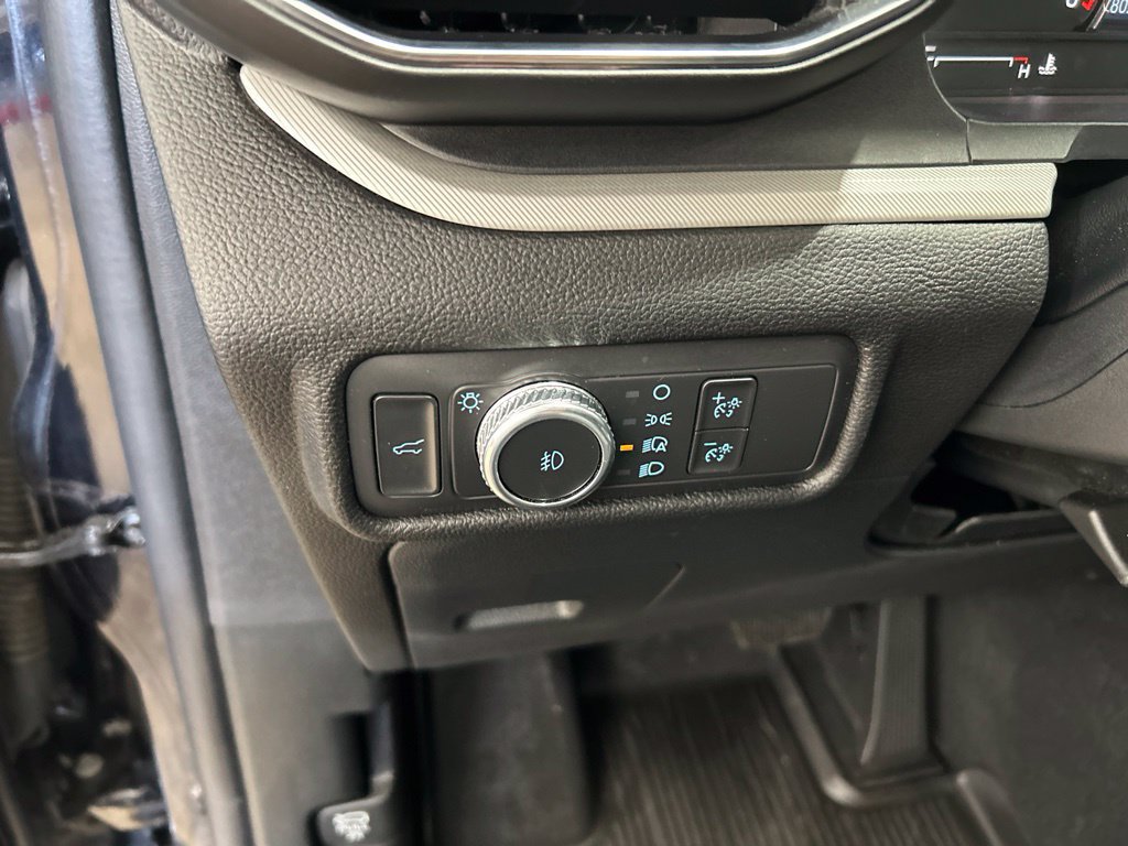 Certified 2022 Ford Explorer XLT w/ Equipment Group 202A AWD/4WD image 13