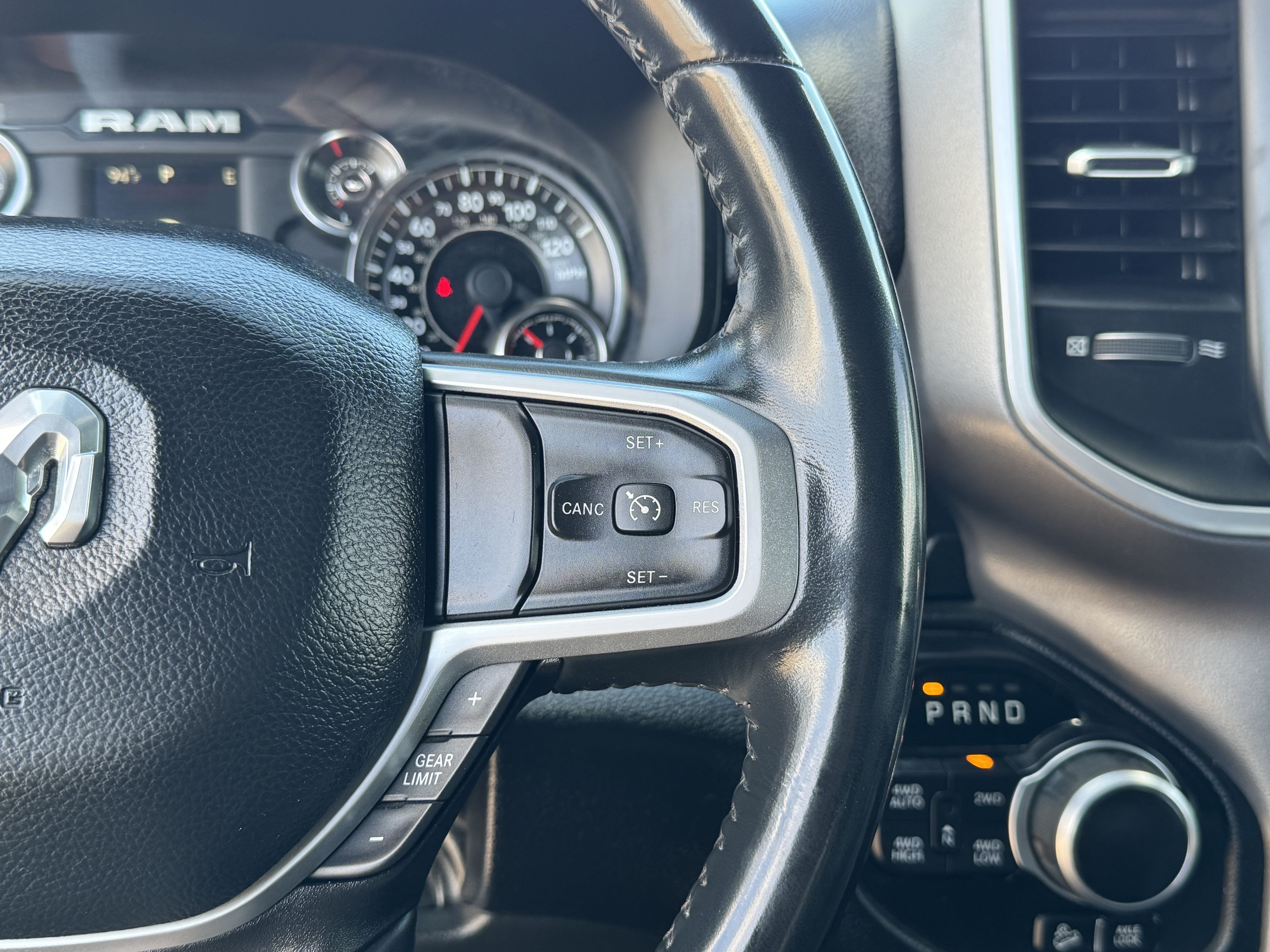 Used 2022 RAM 1500 Big Horn AWD/4WD image 25