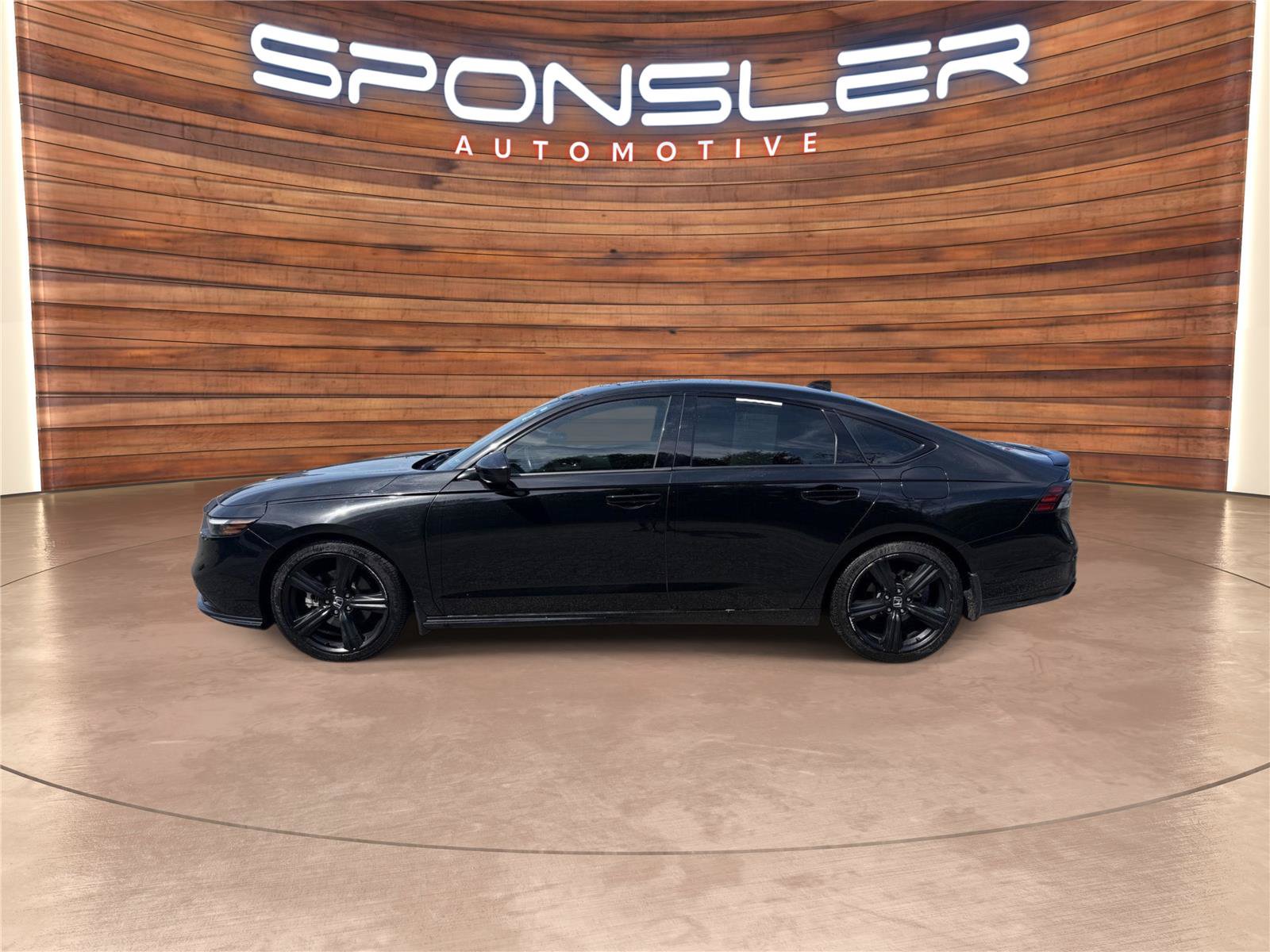 Used 2024 Honda Accord Sport image 3