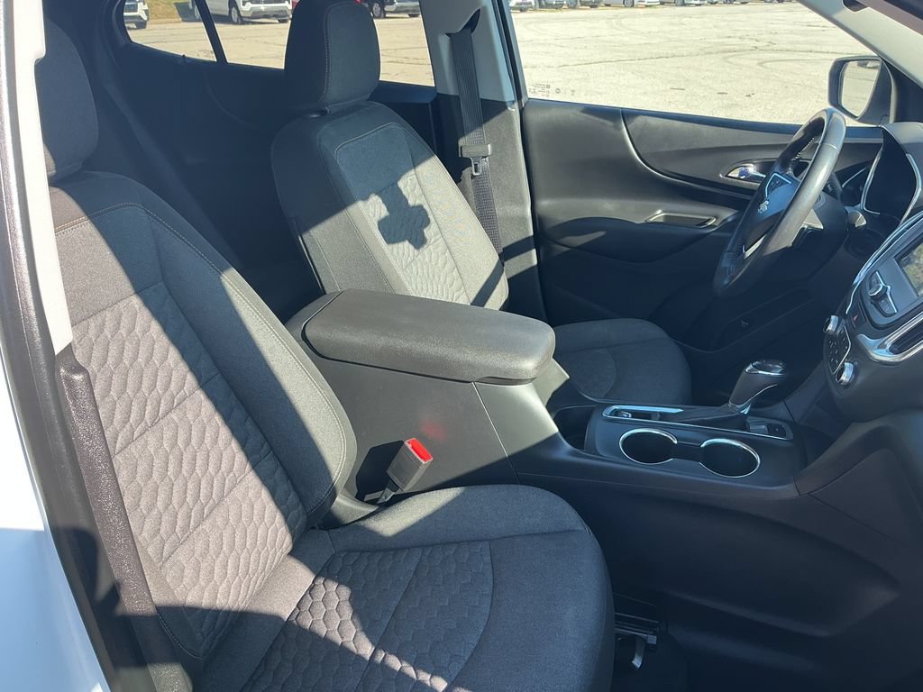 Used 2019 Chevrolet Equinox LT AWD/4WD image 16