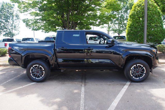 Used 2025 Toyota Tacoma TRD Sport image 6