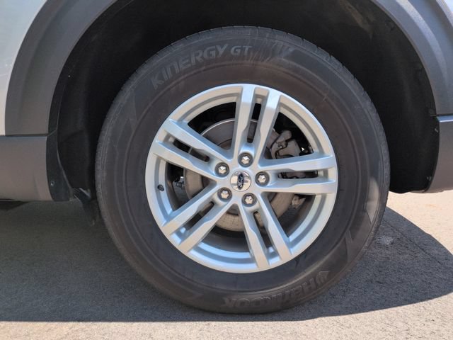 Certified 2023 Ford Explorer XLT w/ Equipment Group 202A AWD/4WD image 11