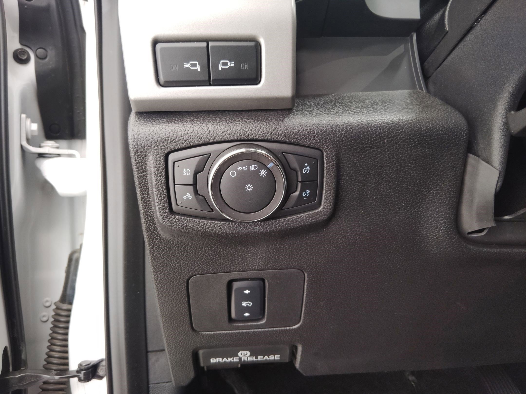 Certified 2017 Ford F250 Lariat w/ Lariat Value Package image 24