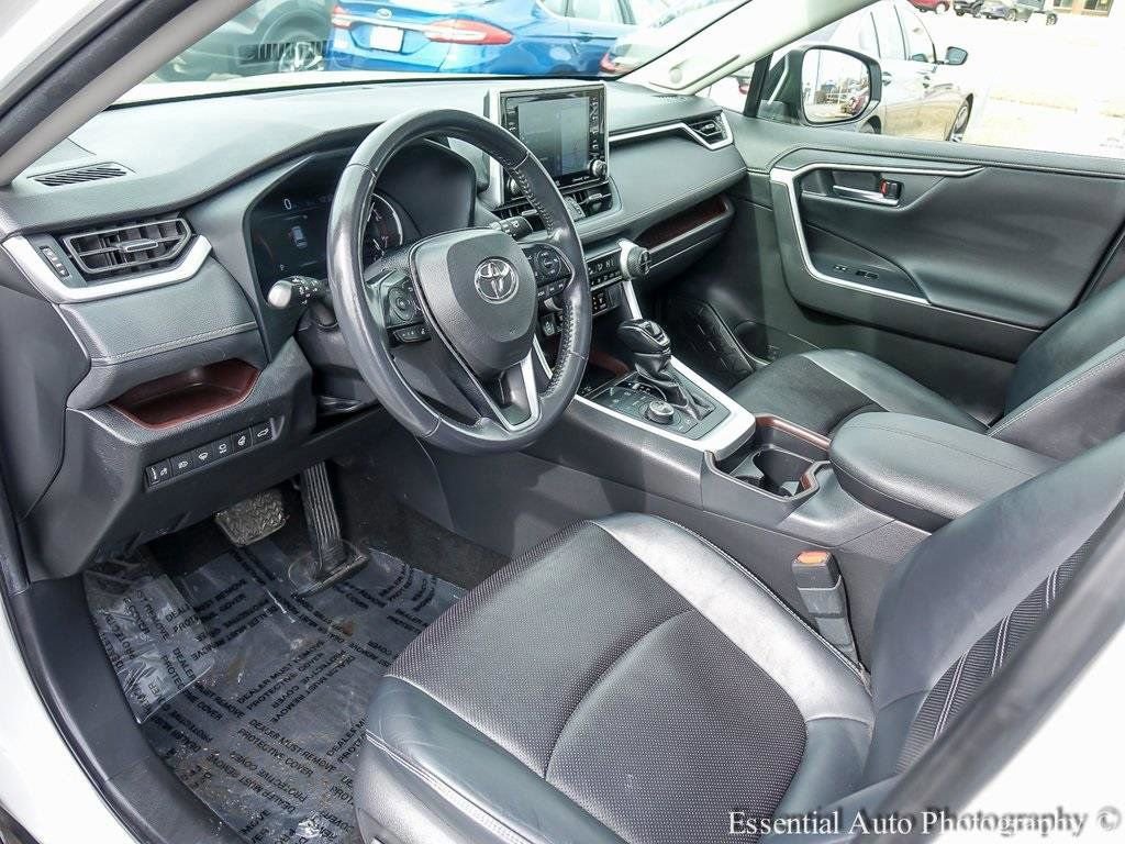Used 2021 Toyota RAV4 Limited AWD/4WD image 10