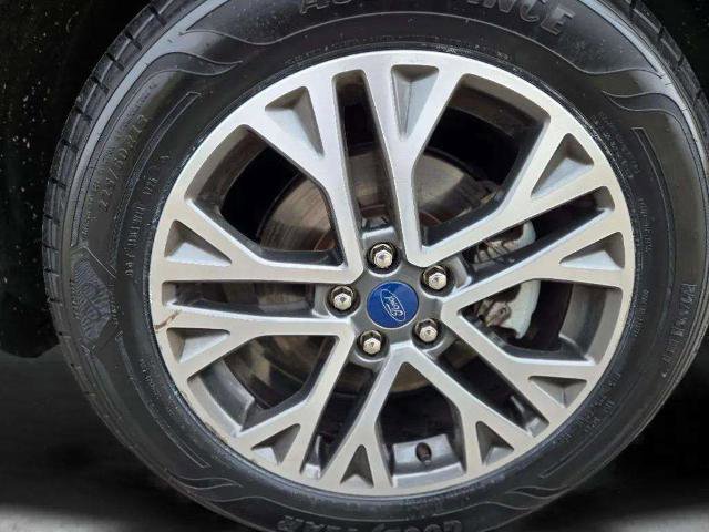Certified 2020 Ford Escape SEL AWD/4WD image 30