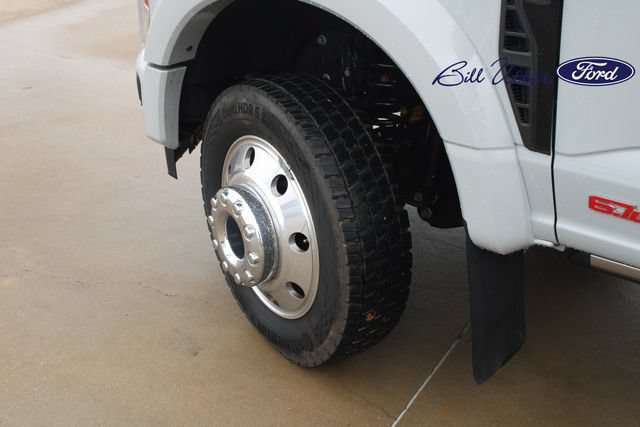 Certified 2025 Ford F450 Platinum w/ FX4 Off-Road Package AWD/4WD image 9