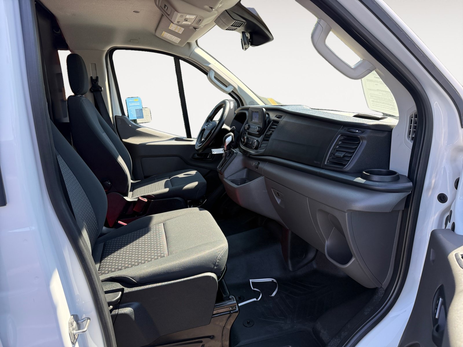 Certified 2025 Ford Transit 250 Low Roof w/ Exterior Upgrade Package RWD image 19