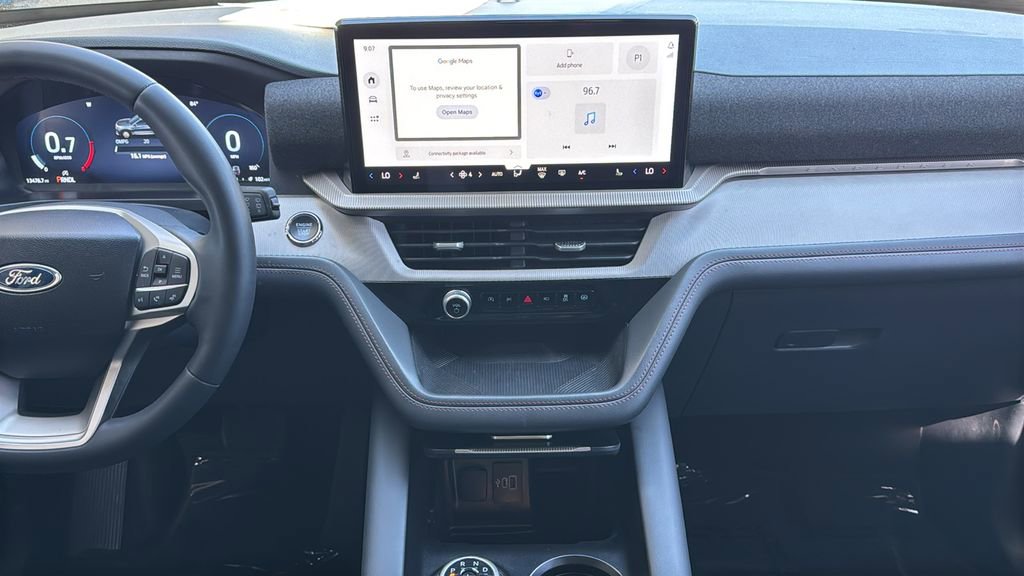 Certified 2025 Ford Explorer Active RWD image 9